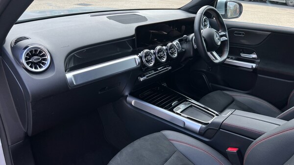 Used Mercedes-Benz GLB 2024 for sale - 76183870: Photo 11