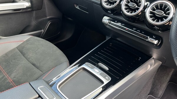 Used Mercedes-Benz GLB 2024 for sale - 76183870: Photo 34