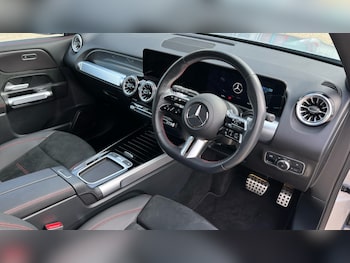 Used Mercedes-Benz GLB 2024 for sale - 76183870: Photo 3