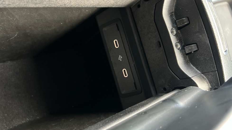 Used Mercedes-Benz GLB 2024 for sale - 76183870: Photo 54