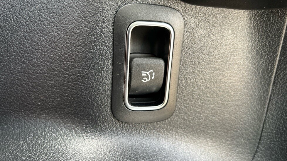 Used Mercedes-Benz GLB 2024 for sale - 76183870: Photo 58