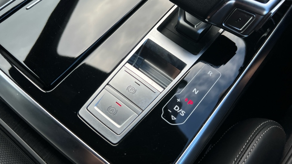 Used Audi Q8 2023 for sale - 75751320: Photo 46