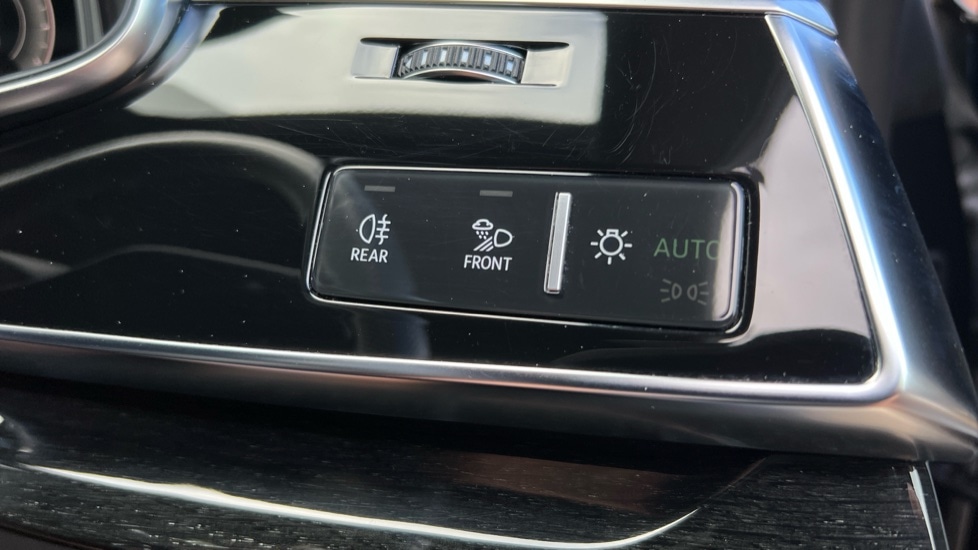 Used Audi Q8 2023 for sale - 75751320: Photo 50