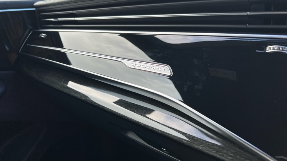 Used Audi Q8 2023 for sale - 75751320: Photo 64