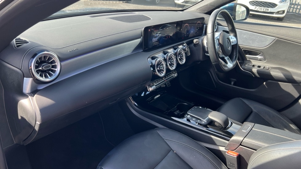 Used Mercedes-Benz CLA 2022 for sale - 76161205: Photo 11