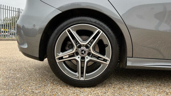 Used Mercedes-Benz A-Class 2019 for sale - 76297440: Photo 27