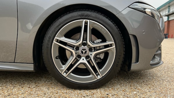 Used Mercedes-Benz A-Class 2019 for sale - 76297440: Photo 5