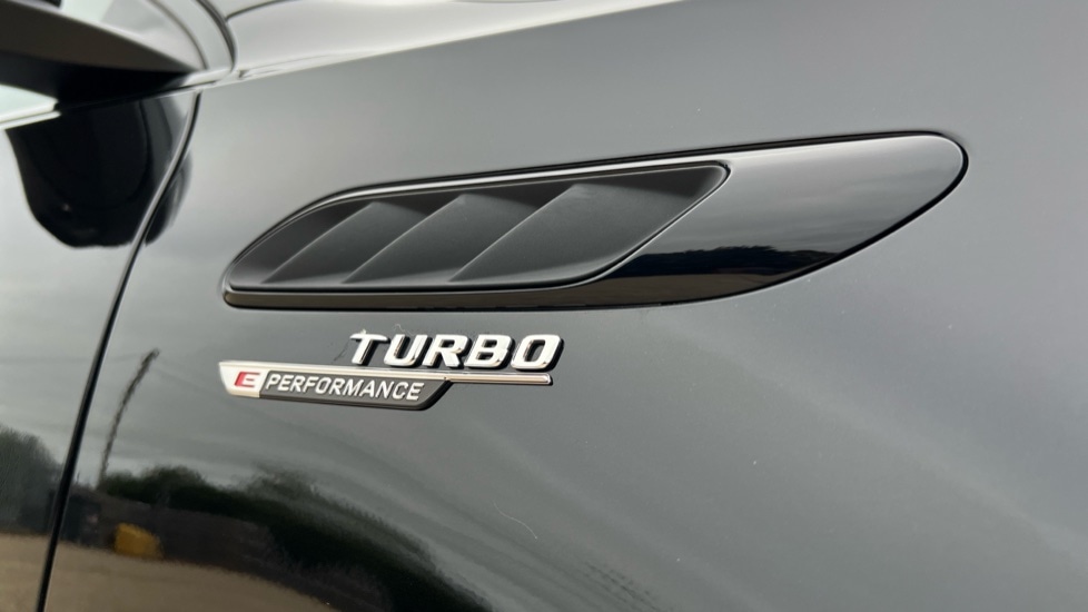 Used Mercedes-Benz C Class 2024 for sale - 76908043: Photo 76