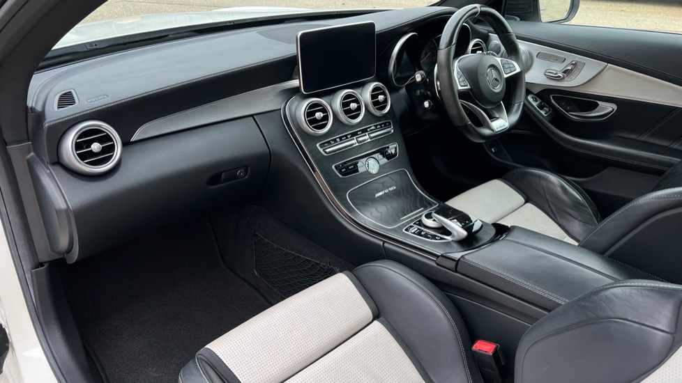 Used Mercedes-Benz C Class 2018 for sale - 77025460: Photo 11