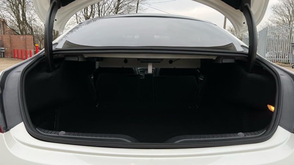 Used Mercedes-Benz C Class 2018 for sale - 77025460: Photo 18