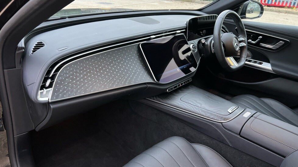 Used Mercedes-Benz E Class 2025 for sale - 76466144: Photo 11