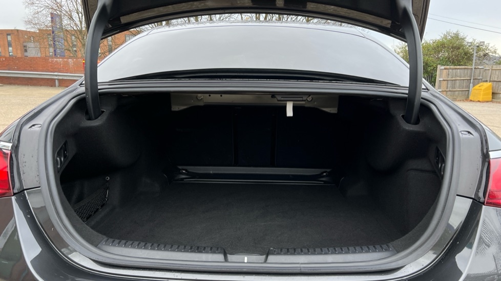 Used Mercedes-Benz E Class 2025 for sale - 76466144: Photo 17