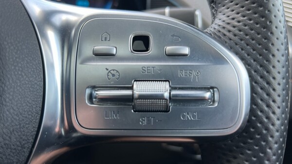 Used Mercedes-Benz EQC 2021 for sale - 76297664: Photo 29