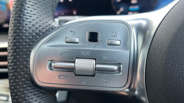Used Mercedes-Benz EQC 2021 for sale - 76297664: Photo 30