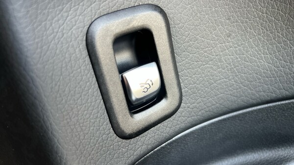Used Mercedes-Benz EQC 2021 for sale - 76297664: Photo 60