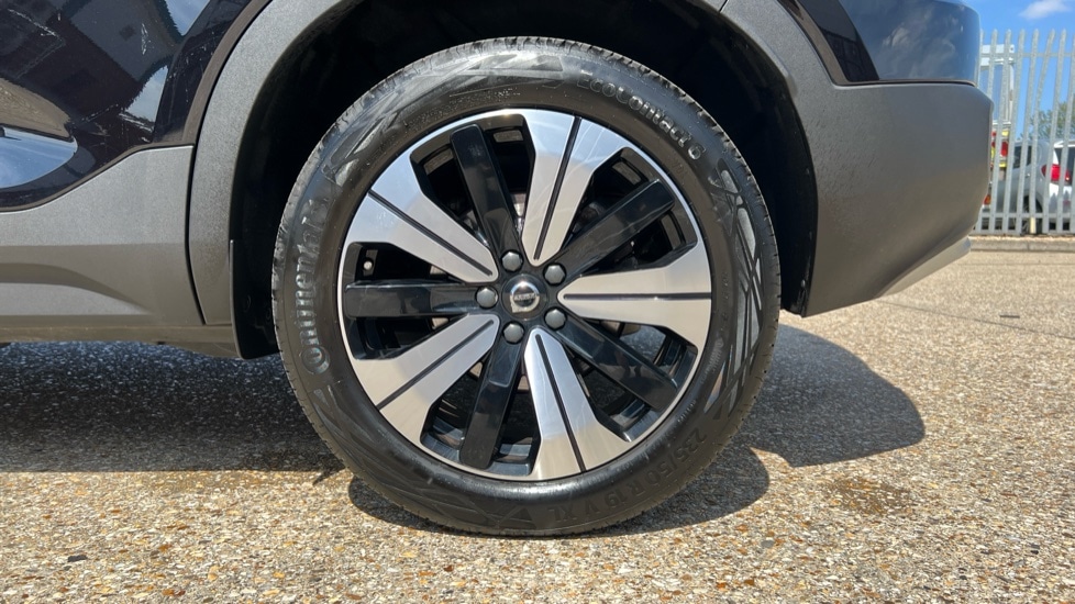 Used Volvo XC40 2024 for sale - 76124770: Photo 18
