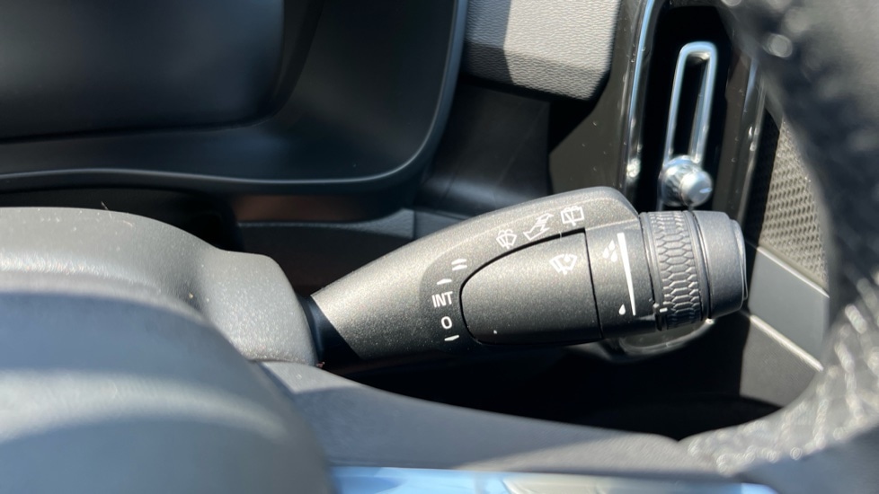 Used Volvo XC40 2024 for sale - 76124770: Photo 24