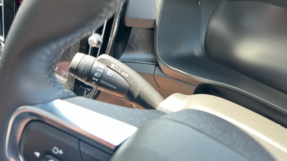 Used Volvo XC40 2024 for sale - 76124770: Photo 25
