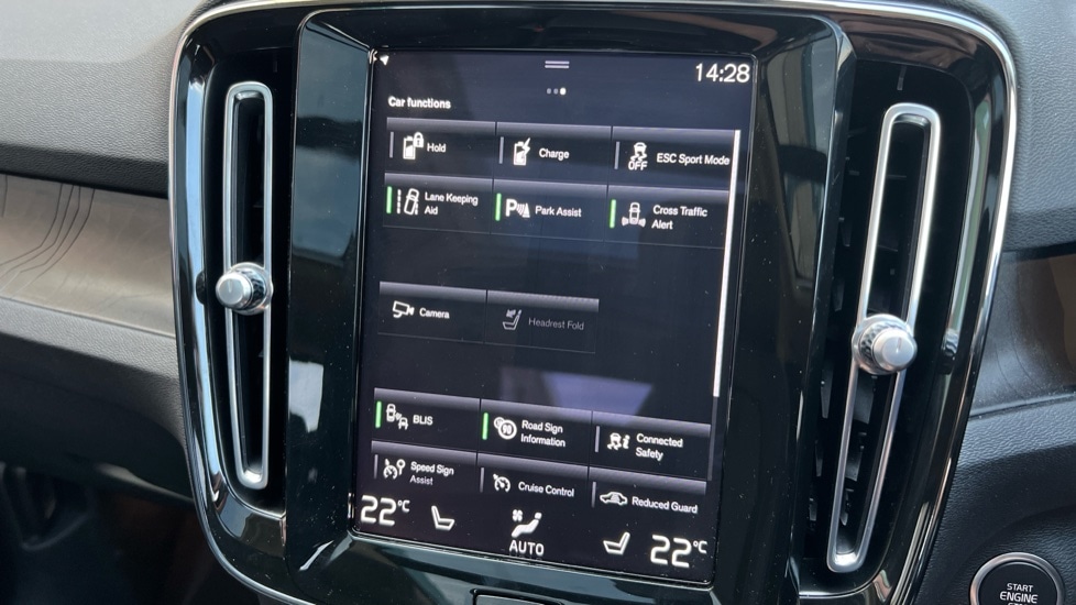 Used Volvo XC40 2024 for sale - 76124770: Photo 34