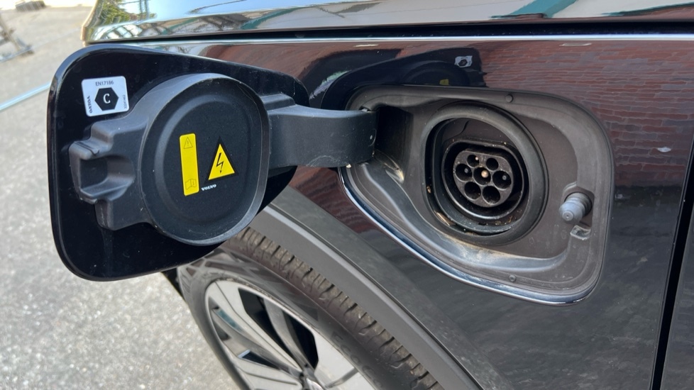 Used Volvo XC40 2024 for sale - 76124770: Photo 51