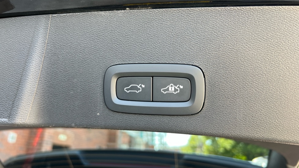 Used Volvo XC40 2024 for sale - 76124770: Photo 52