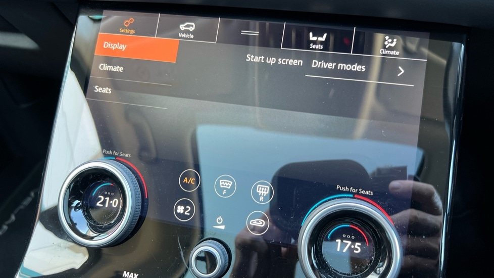 Used Land Rover Range Rover Velar 2017 for sale - 76180158: Photo 38