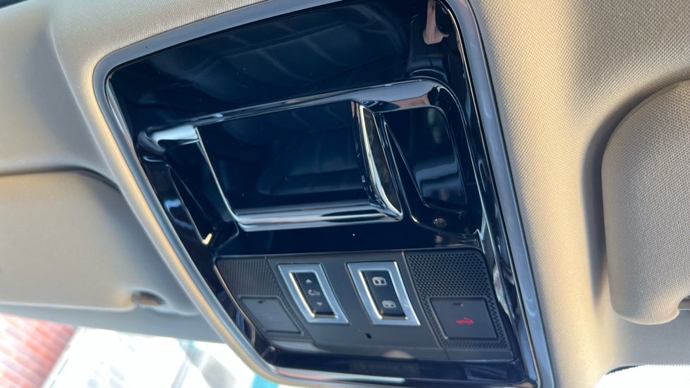 Used Land Rover Range Rover Velar 2017 for sale - 76180158: Photo 62