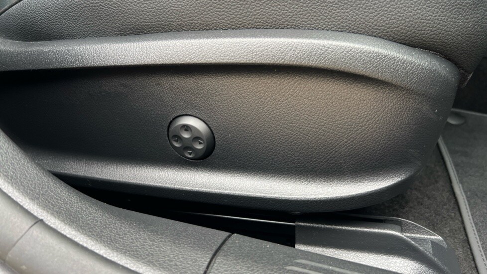 Used Mercedes-Benz A-Class 2024 for sale - 75959629: Photo 39