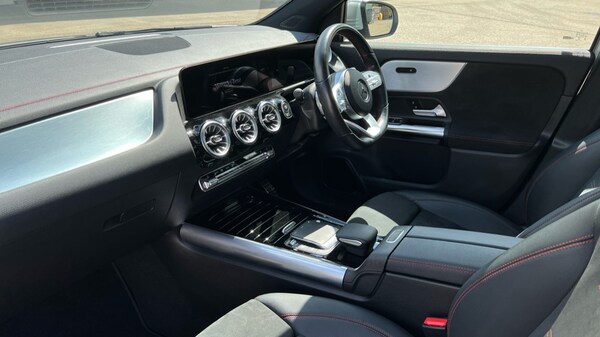 Used Mercedes-Benz EQA 2021 for sale - 75088430: Photo 11