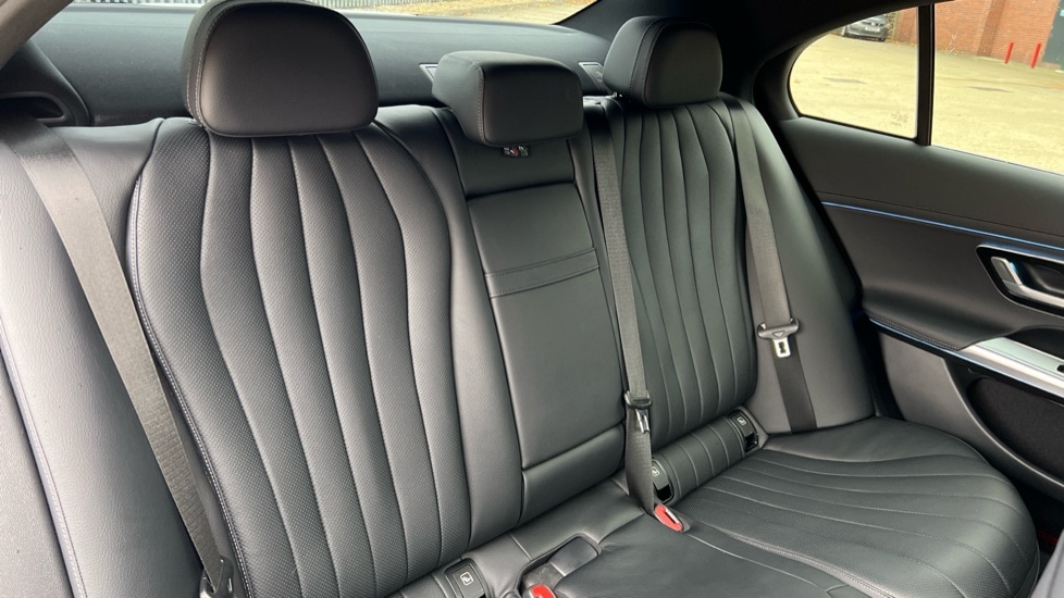 Used Mercedes-Benz E Class 2025 for sale - 76261494: Photo 15