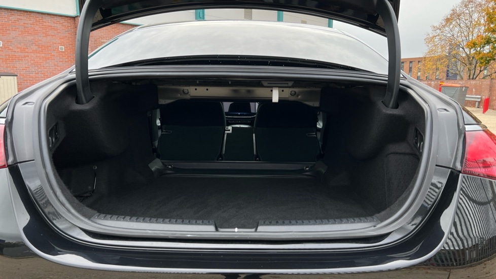 Used Mercedes-Benz E Class 2025 for sale - 76261494: Photo 18