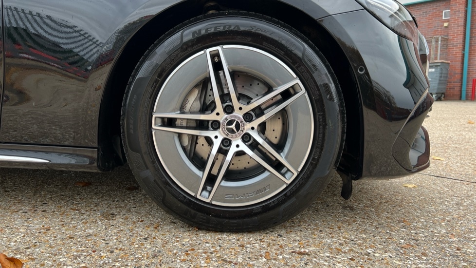 Used Mercedes-Benz E Class 2025 for sale - 76261494: Photo 5