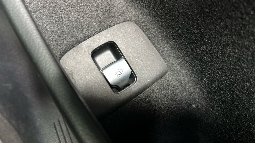 Used Mercedes-Benz E Class 2025 for sale - 76261494: Photo 62