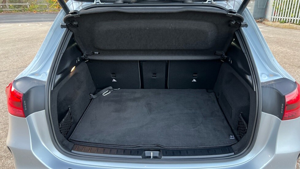 Used Mercedes-Benz EQA 2024 for sale - 76586977: Photo 17