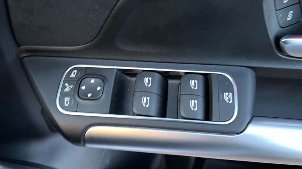 Used Mercedes-Benz EQA 2024 for sale - 76586977: Photo 43