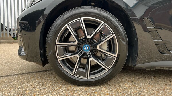 Used BMW i4 2024 for sale - 75526821: Photo 17