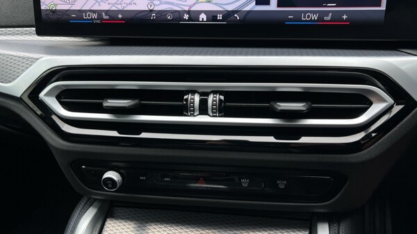 Used BMW i4 2024 for sale - 75526821: Photo 43
