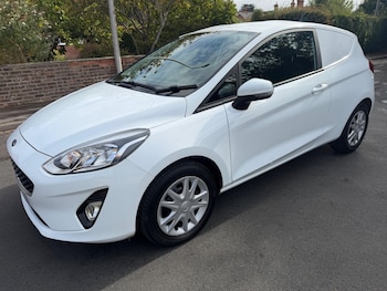 Used Ford Fiesta Van 2019 for sale - 79577317: Photo