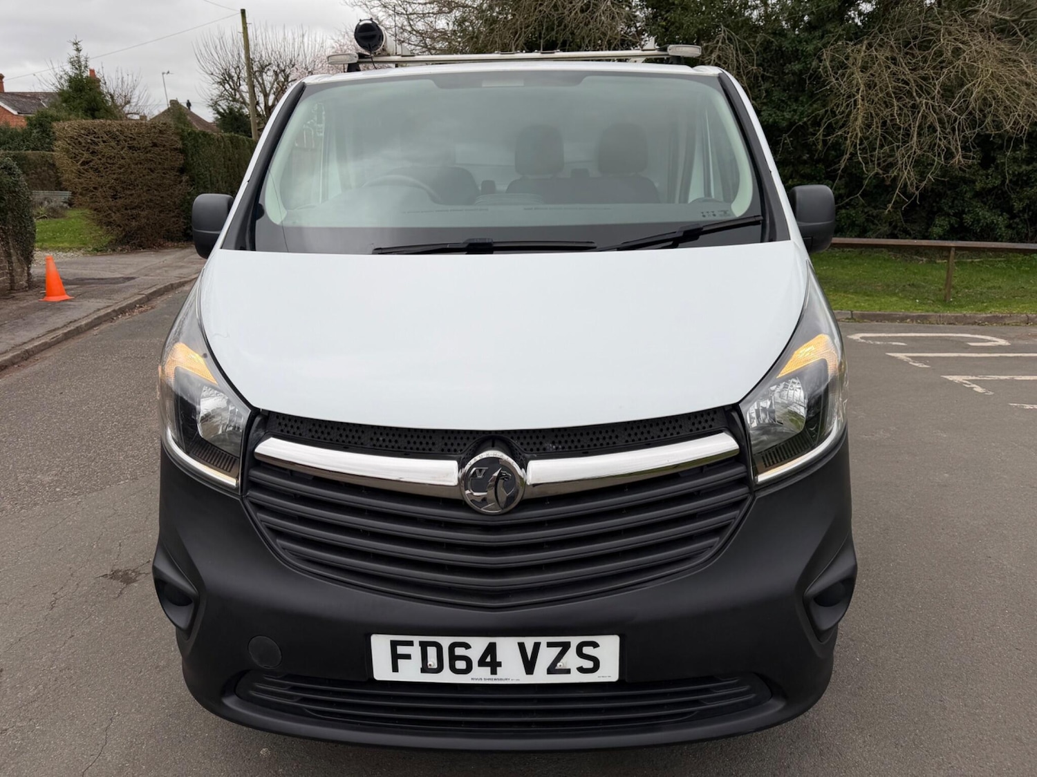 Used Vauxhall Vivaro 2014 for sale - 77682921: Photo 2