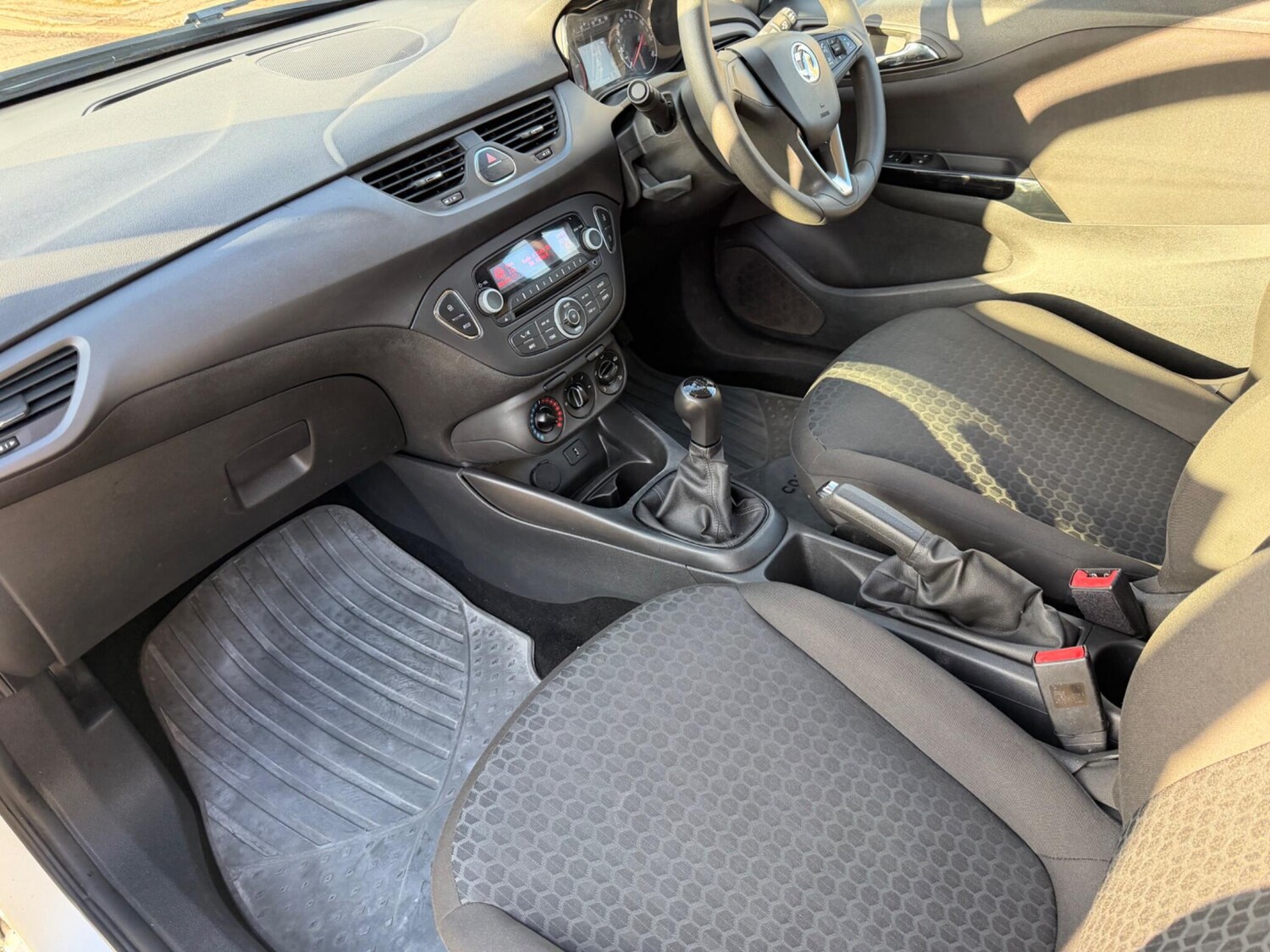 Used Vauxhall Corsa 2016 for sale - 77439656: Photo 16