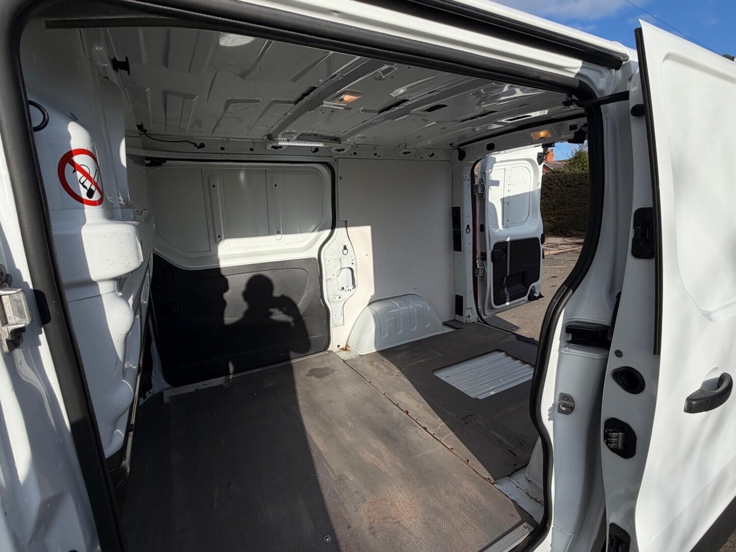 Used Vauxhall Vivaro 2016 for sale - 77439978: Photo 18