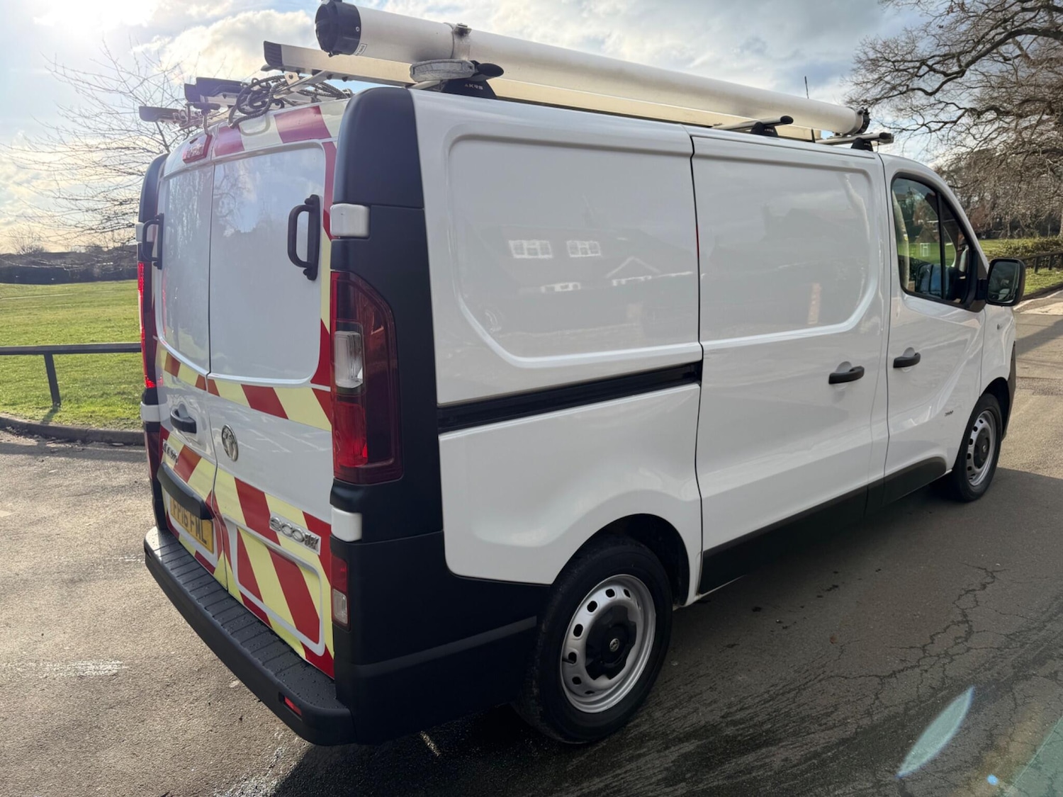 Used Vauxhall Vivaro 2016 for sale - 77439978: Photo 7