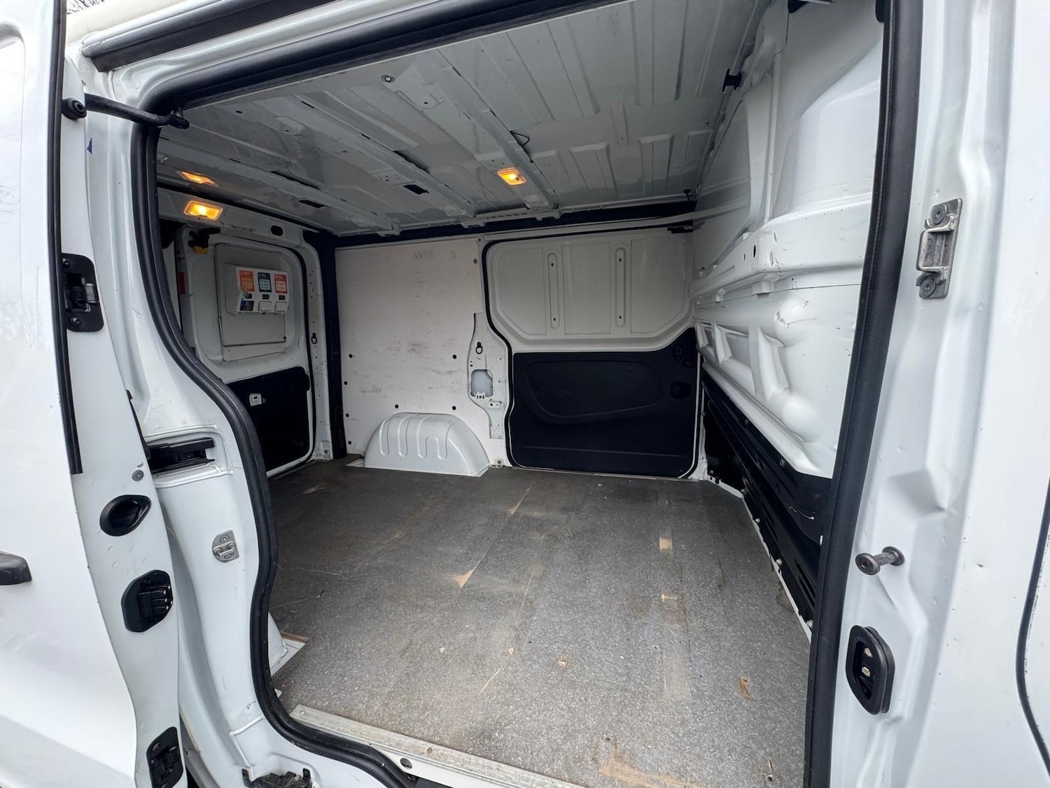 Used Vauxhall Vivaro 2014 for sale - 77898463: Photo 20