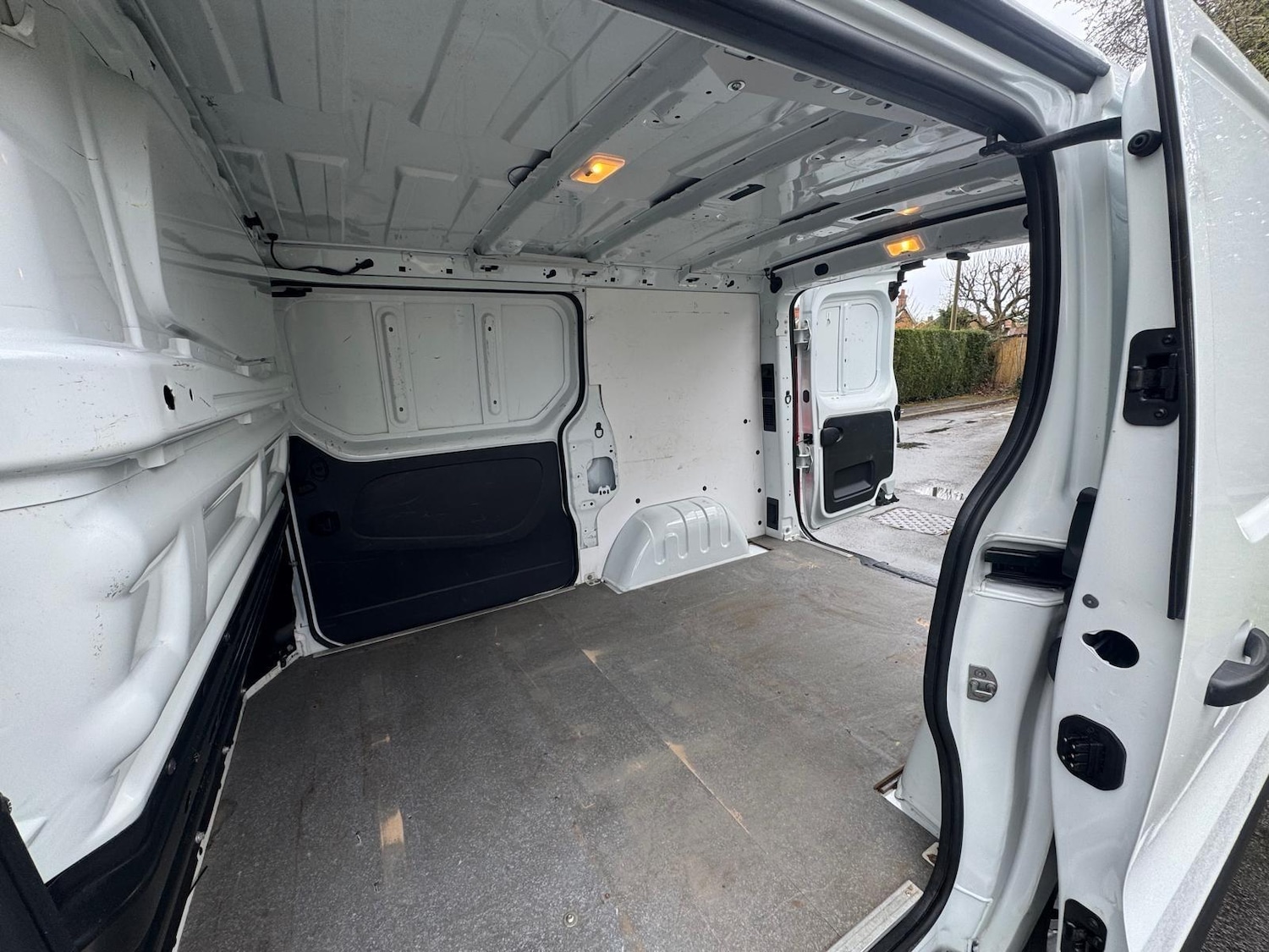 Used Vauxhall Vivaro 2014 for sale - 77898463: Photo 21