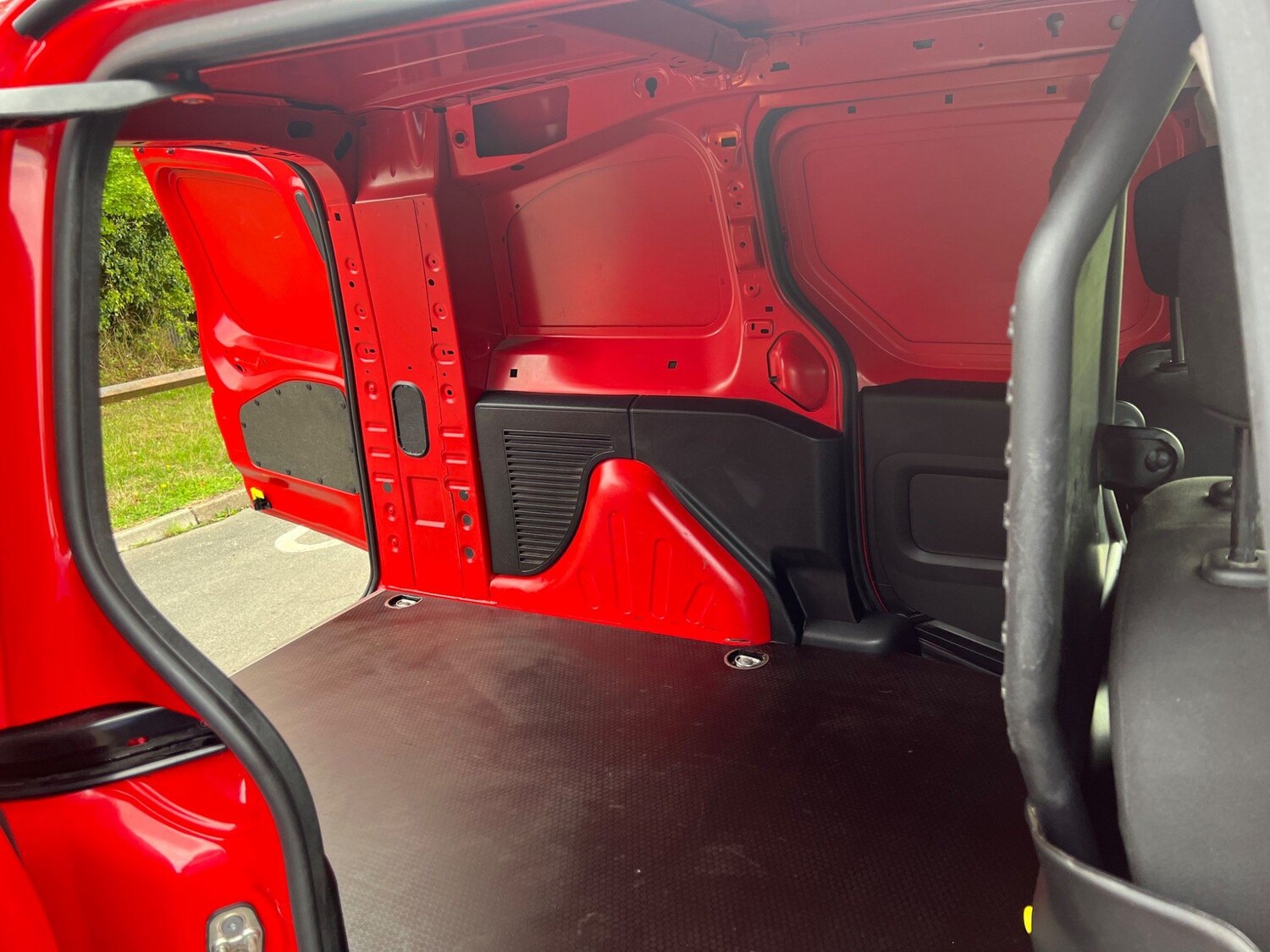 Used Peugeot Partner 2017 for sale - 77424979: Photo 19