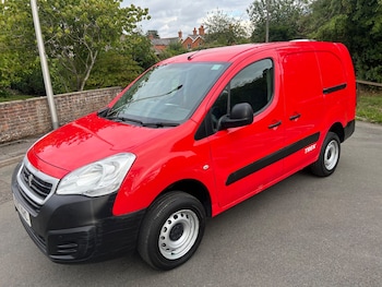 Used Peugeot Partner 2017 for sale - 77424979: Photo