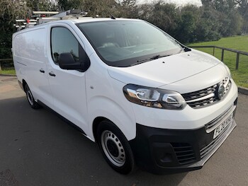 Vauxhall Vivaro feature image