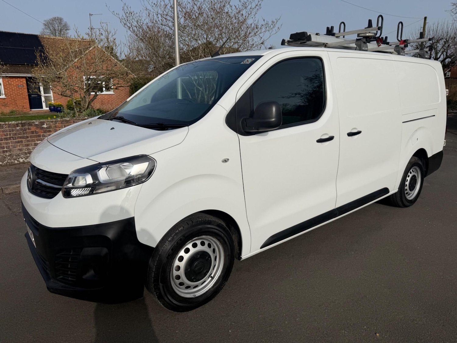 Used Vauxhall Vivaro for sale - 77769411: Photo 3