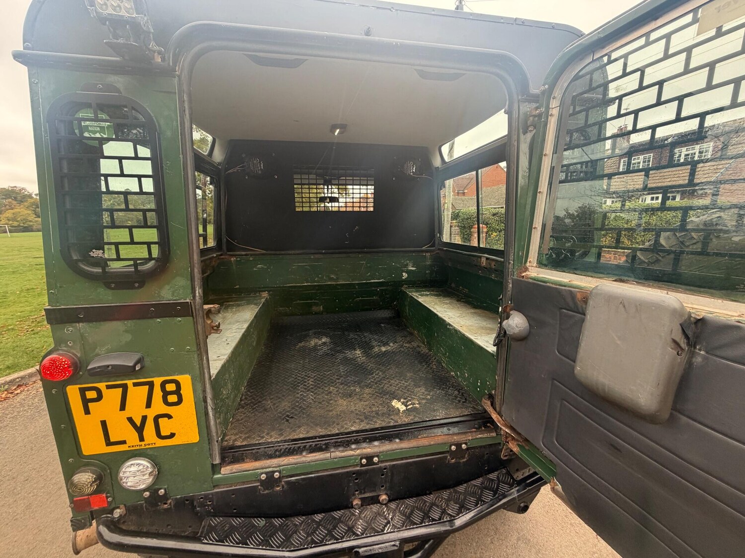 Used Land Rover Defender 1997 for sale - 77424861: Photo 20