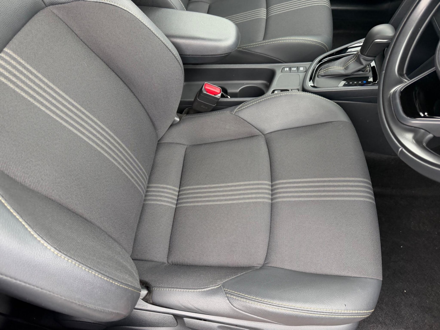 Used Toyota Yaris Cross 2022 for sale - 78100052: Photo 11